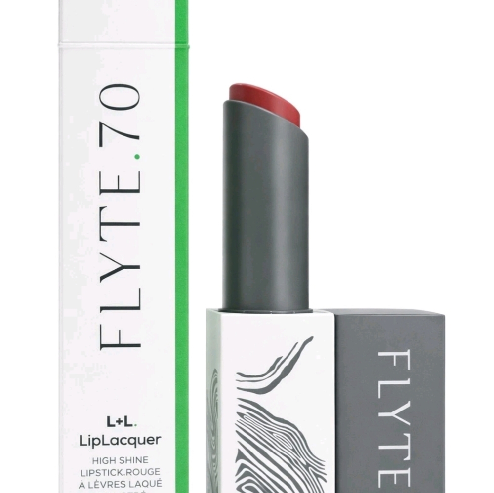 Flyte.70 L+L LipLacquer –Shade DAS MODEL